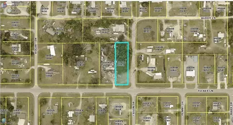 8420 Ebson Dr, North Fort Myers, FL 33917