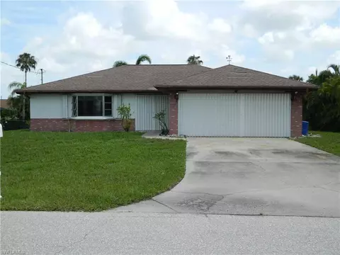6408 Cocos Dr, Fort Myers, FL 33908