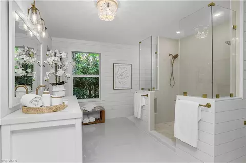 Bath - 2832 Weeks Ave, Naples, FL 34112 photo 3 of 5