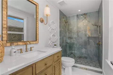 Bath - 2832 Weeks Ave, Naples, FL 34112 photo 4 of 5