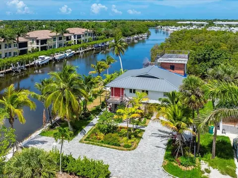 2998 Poplar St, Naples, FL 34112