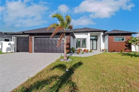 1040 NE 11th Ave, Cape Coral, FL 33909