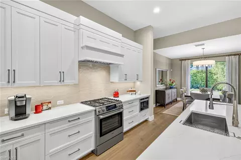 Kitchen - 210 Legacy Ct, Naples, FL 34110 photo 4 of 5