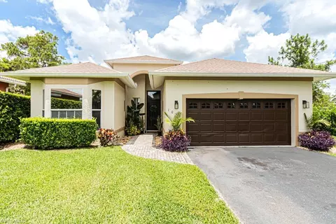 1031 17th St SW, Naples, FL 34117