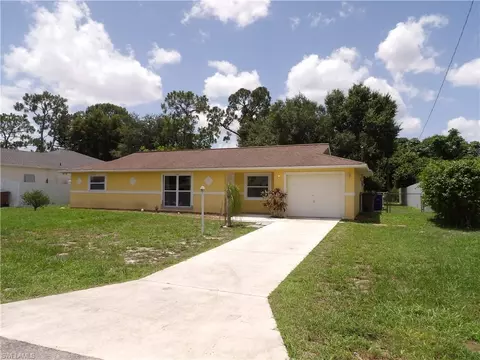 4807 6th St W, Lehigh Acres, FL 33971