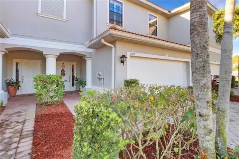 15357 Summit Place Cir #260, Naples, FL 34119