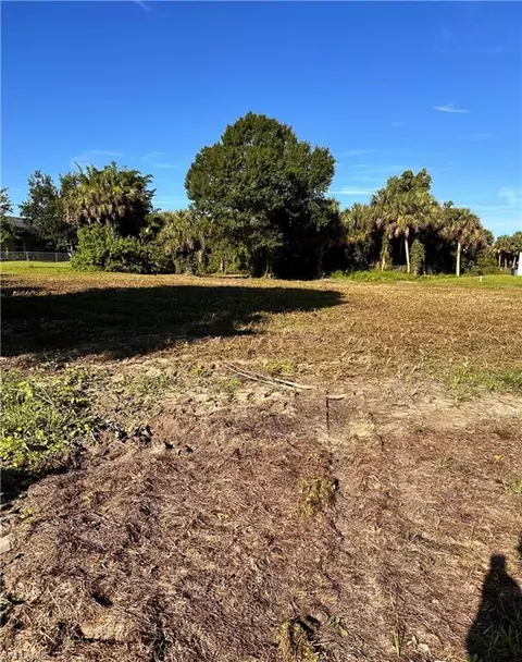 3709 Stagg Ct, Fort Myers, FL 33905