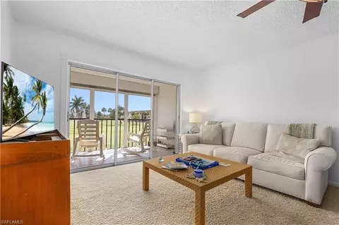 21 High Point Cir E #206, Naples, FL 34103 photo 2