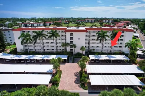 21 High Point Cir E #206, Naples, FL 34103 photo 4