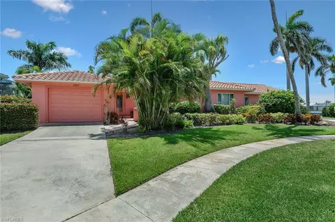848 Buttonwood Ct, Marco Island, FL 34145