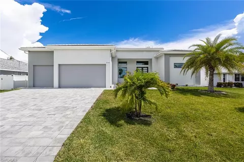 2122 Coral Point Dr, Cape Coral, FL 33990