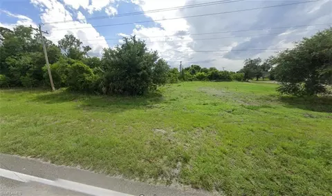 762 Bell Blvd S, Lehigh Acres, FL 33974
