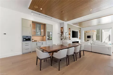 Dining - 581 14th Ave S, Naples, FL 34102 photo 1 of 3