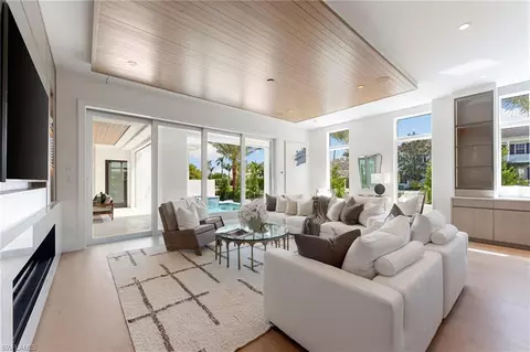Living - 581 14th Ave S, Naples, FL 34102 photo 1 of 3
