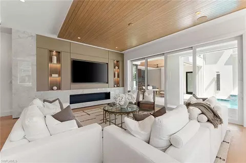 Other - 581 14th Ave S, Naples, FL 34102 photo 1 of 9