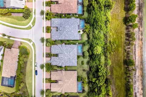 7690 Jacaranda Ln, Naples, FL 34114 photo 34