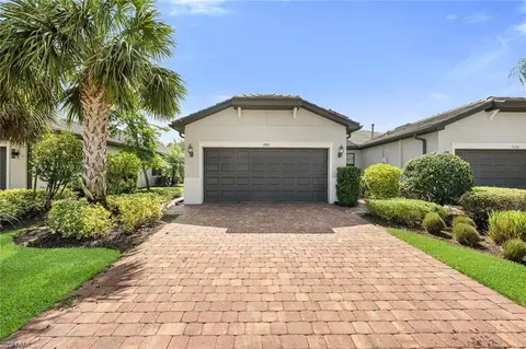 7690 Jacaranda Ln, Naples, FL 34114