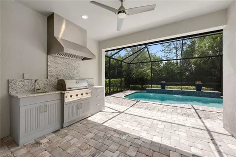 7690 Jacaranda Ln, Naples, FL 34114 photo 25