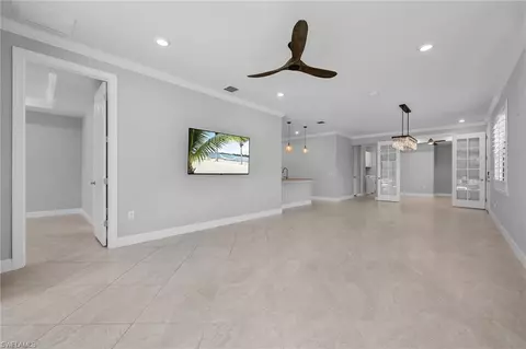 7690 Jacaranda Ln, Naples, FL 34114 photo 14