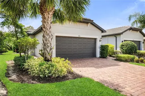 7690 Jacaranda Ln, Naples, FL 34114 photo 31