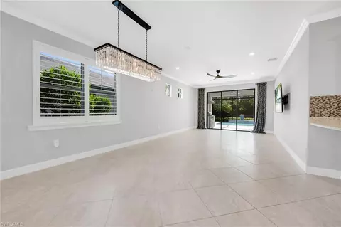 7690 Jacaranda Ln, Naples, FL 34114 photo 13