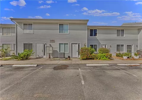 13160 Kings Point Dr #4, Fort Myers, FL 33919