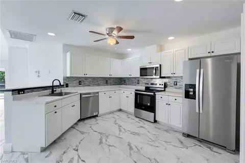 12329 Londonderry Ln, Bonita Springs, FL 34135