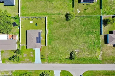 2133 NE 23rd Ter, Cape Coral, FL 33909