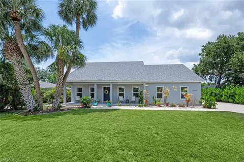 10327 Pennsylvania Ave, Bonita Springs, FL 34135
