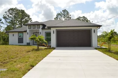 1402 Henry Ave, Lehigh Acres, FL 33972