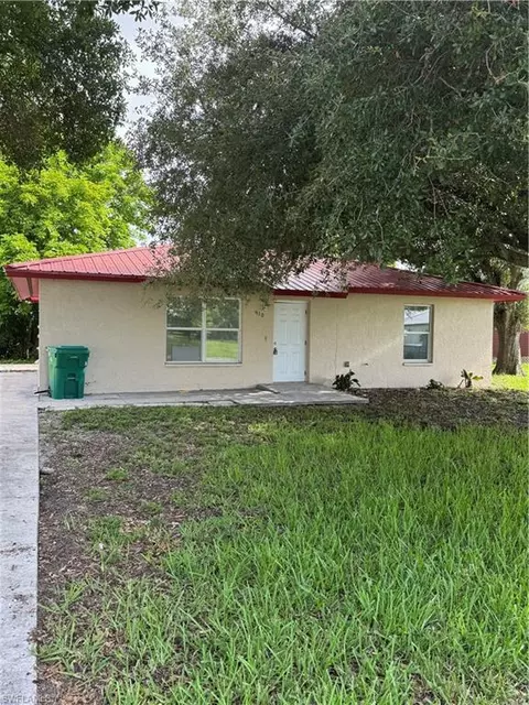 910 Harlem Academy Ave, Clewiston, FL 33440