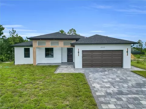 1018 Clayton Ave, Lehigh Acres, FL 33972