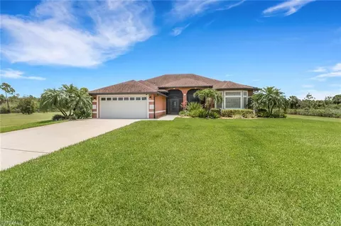 2060 Desoto Blvd N, Naples, FL 34120