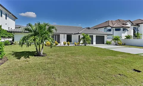 291 Heron Ave, Naples, FL 34108