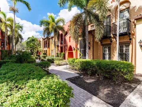 9146 Chula Vista St #12905, Naples, FL 34113