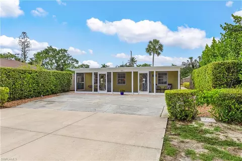 782 107th Ave N, Naples, FL 34108