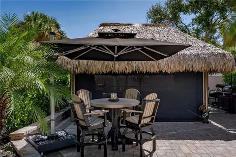 13571 Snook Cir, Naples, FL 34114