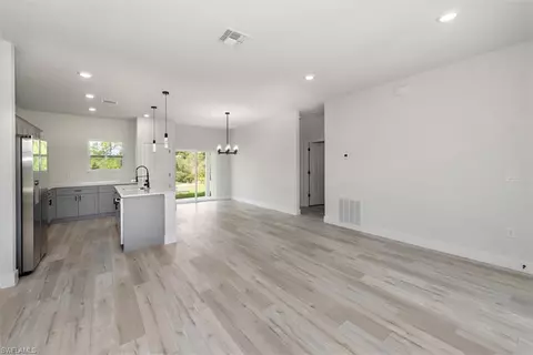 4727 San Ignacio Dr, Sebring, FL 33872 photo 7