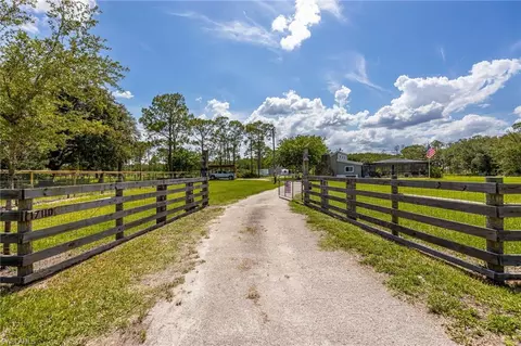 17110 Silver Panther Ln, Fort Myers, FL 33913