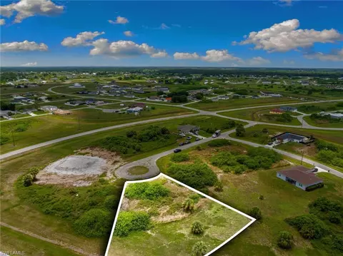 7013 Alpine Ct, Labelle, FL 33935 photo 2