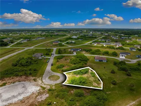 7013 Alpine Ct, Labelle, FL 33935