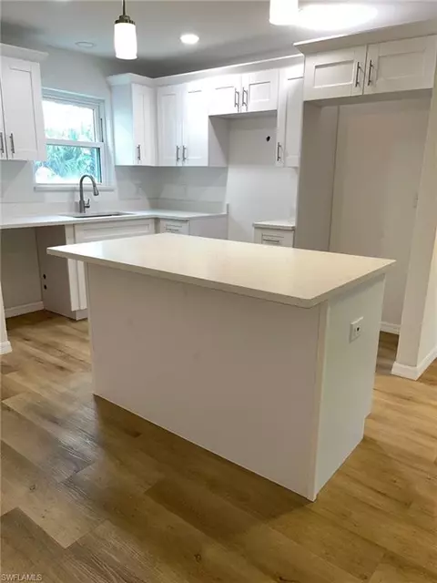 16881 Davis Rd #713, Fort Myers, FL 33908