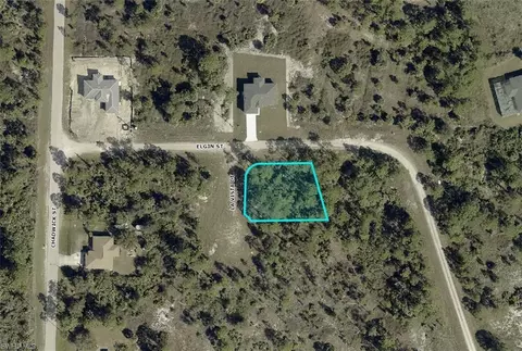 951 La Vista Ct, Lehigh Acres, FL 33974