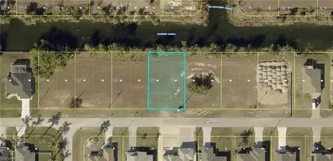 903 NE 32nd Ter, Cape Coral, FL 33909