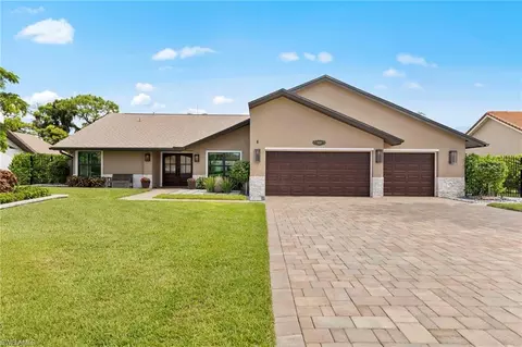 9938 Ortega Ln, Bonita Springs, FL 34135