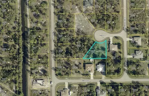 510 Ames Ct, Lehigh Acres, FL 33974