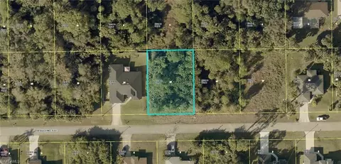 867 Spaulding St E, Lehigh Acres, FL 33974