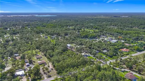 23 Rd St SW, Naples, FL 34117