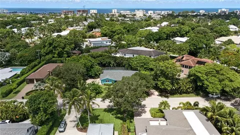 1809 Alamanda Dr, Naples, FL 34102 photo 3
