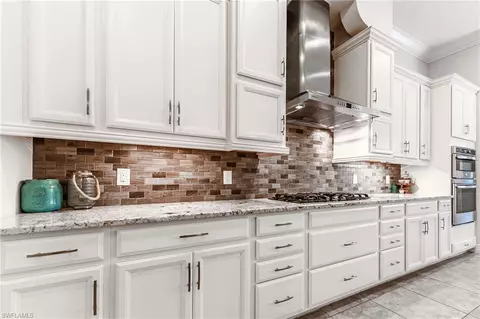 Kitchen - 1387 Mockingbird Dr, Naples, FL 34120 photo 3 of 6
